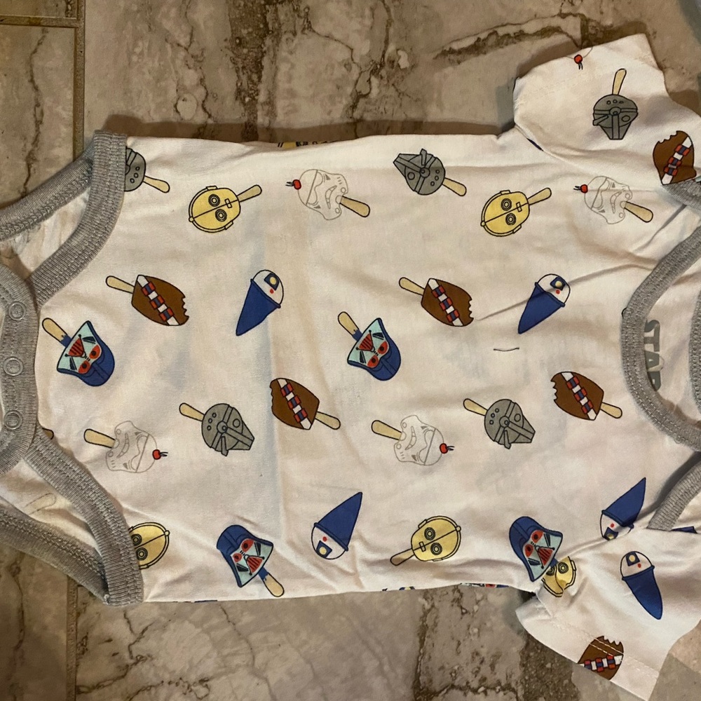 NWT Star Wars Onesie Darth Vader, R2D2 Luke Skywalker Disney Happy Threads Onsie